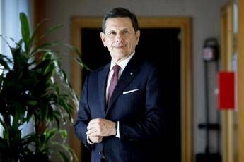 Papa Bper Continuiamo a generare valore anche in scenario incerto Papa Bper Continuiamo a generare valore anche in scenario incerto