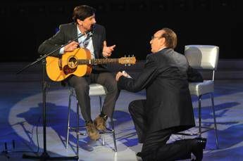 Pippo Baudo Morandi Mi aiuto a superare un mio momento di crisi Pippo Baudo Morandi Mi aiuto a superare un mio momento di crisi