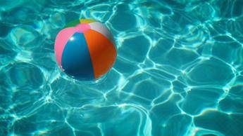 Ragusa bimbo di due anni annega in piscina gonfiabile Ragusa bimbo di due anni annega in piscina gonfiabile