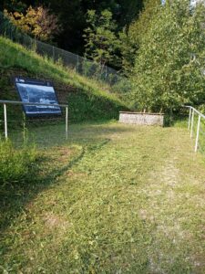 San Pellegrino Terme volontari e amministrazione insieme per la pulizia del percorso pedonale del Parco Vetta