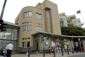 Savona morto il bambino colto da malore in spiaggia ad Albenga Savona morto il bambino colto da malore in spiaggia ad Albenga