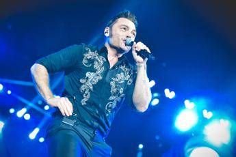 Tiziano Ferro sta per tornare Lindizio dopo quasi un anno di silenzio