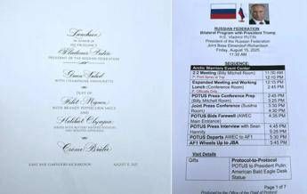 Trump Putin tracce del vertice spuntano documenti dimenticati Trump Putin tracce del vertice spuntano documenti dimenticati