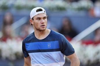 Us Open cadono i primi giganti Draper costretto al ritiro Ruud eliminato Us Open cadono i primi giganti Draper costretto al ritiro Ruud eliminato