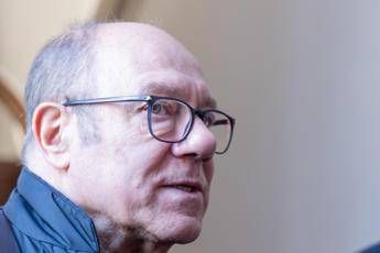 Venezia 2025 Verdone Con firma pro Gaza mi hanno messo in mezzo non si escludono gli artisti Venezia 2025 Verdone Con firma pro Gaza mi hanno messo in mezzo non si escludono gli artisti