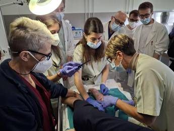 Virus naturali contro superbatteri resistenti terapia fagica al Sacco di Milano Virus naturali contro superbatteri resistenti terapia fagica al Sacco di Milano