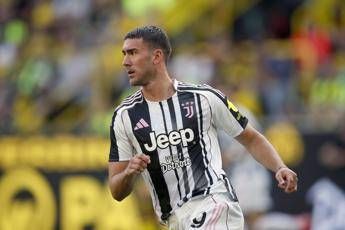 Vlahovic tiro horror con il Dortmund. E i tifosi si scatenano Vlahovic tiro horror con il Dortmund. E i tifosi si scatenano