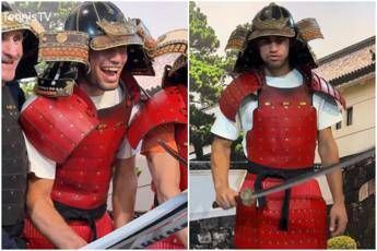 Alcaraz con armatura e spada a Tokyo il nuovo look da samurai