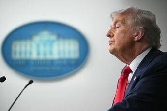 Casa Bianca stasera alle 20 annuncio di Trump dallo Studio Ovale Casa Bianca stasera alle 20 annuncio di Trump dallo Studio Ovale