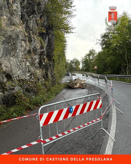 Castione della Presolana strada per il Monte Pora chiusa per caduta massi