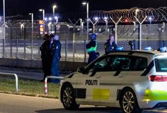 Droni avvistati negli aeroporti di Copenaghen e Oslo scali chiusi e poi riaperti dopo ore. Zelensky E stata la Russia