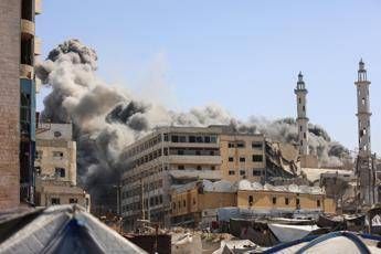 Katz Gaza sta bruciando usiamo pugno di ferro e non torniamo indietro Katz Gaza sta bruciando usiamo pugno di ferro e non torniamo indietro