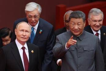 La Cina svela un arsenale hi tech laser missili e droni La Cina svela un arsenale hi tech laser missili e droni