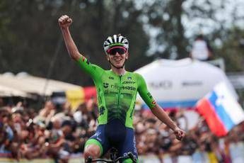 Mondiali bis iridato per Tadej Pogacar nella prova in linea Mondiali bis iridato per Tadej Pogacar nella prova in linea