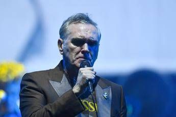 Morrissey mette in vendita tutti i diritti degli Smiths Esausto devo tutelarmi