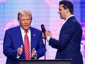Omicidio di Charlie Kirk lannuncio di Trump Arrestato il killer spero lo condannino a morte