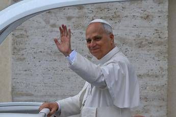 Papa Leone XIV compie 70 anni gli auguri di tutto il mondo per il suo compleanno