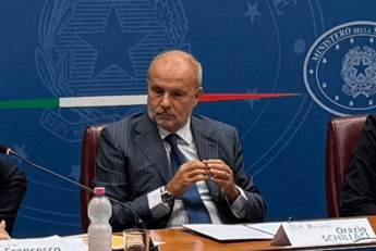 Schillaci Api essenziali per ecosistemi loro tutela priorita sanitaria e sociale