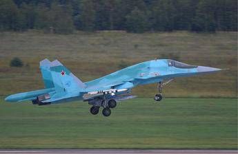 Ucraina Kiev abbatte caccia russo Su 34. Chiuso per droni laeroporto danese di Aalborg