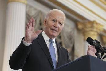 Usa lex presidente Joe Biden operato per tumore alla pelle Usa lex presidente Joe Biden operato per tumore alla pelle