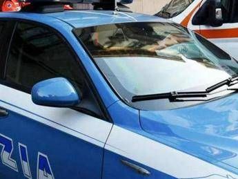 Aiutatemi o accoltello qualcuno e colpisce una sconosciuta di 26 anni arrestato a Milano