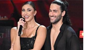 Ballando Belen incanta Milly trovami marito. Poi il botta e risposta con Lucarelli