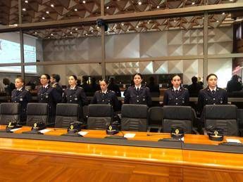 Cancro seno le giovani poliziotte si confermano ambasciatrici di prevenzione Cancro seno le giovani poliziotte si confermano ambasciatrici di prevenzione