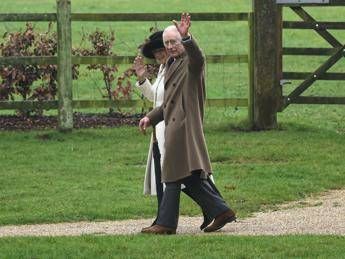 Carlo sempre piu al passo con i tempi ora cerca un esperto di marketing per Sandringham Carlo sempre piu al passo con i tempi ora cerca un esperto di marketing per Sandringham