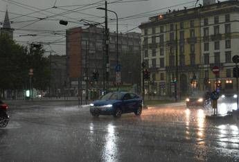 Due regioni in arancione otto in giallo e ancora allerta meteo sullItalia Due regioni in arancione otto in giallo e ancora allerta meteo sullItalia