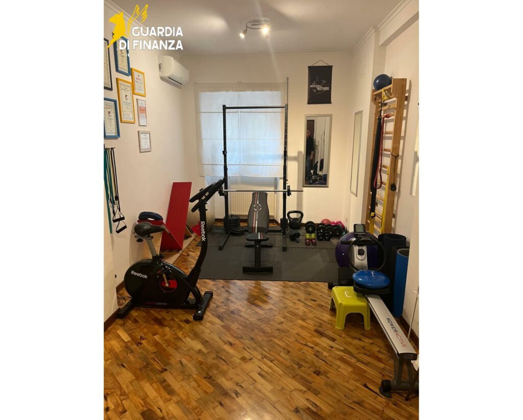 Falsi nutrizionisti in tutta Italia scoperti 41 professionisti senza titolo sequestrate sedi e diplomi di pseudo universita a Empoli e Montespertoli