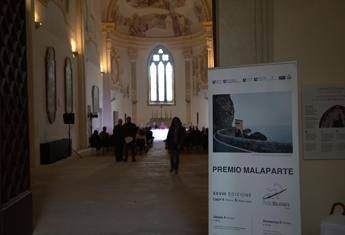Ferrarelle societa benefit a fianco del Premio Malaparte
