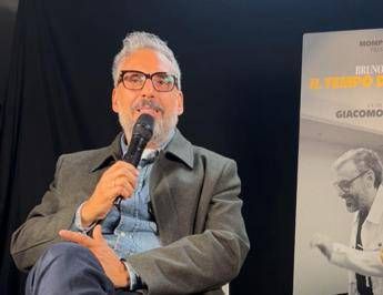 Festa di Roma Brunori Mercato della musica troppo veloce vi racconto il tempo che ci vuole Festa di Roma, Brunori: “Mercato della musica troppo veloce, vi racconto il tempo che ci vuole”