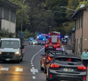 Incidente con auto ribaltata questa mattina a Lumezzane Incidente con auto ribaltata questa mattina a Lumezzane