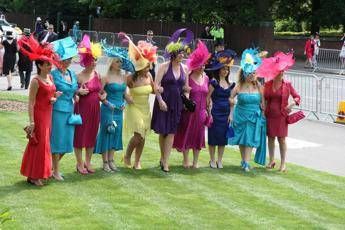 Indossi uno di questi tre colori Secondo gli psicologi potresti essere piu intelligente Indossi uno di questi tre colori Secondo gli psicologi potresti essere piu intelligente