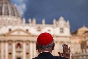 Ior dagli scandali alle riforme il passo indietro di Papa Leone XIV sulla banca del Vaticano