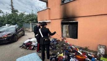 Latina incendio in un appartamento a Sermoneta trovata bottiglia incendiaria Latina incendio in un appartamento a Sermoneta trovata bottiglia incendiaria