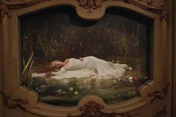 Leffetto Taylor Swift travolge un museo tedesco fan in fila per Ophelia Leffetto Taylor Swift travolge un museo tedesco fan in fila per Ophelia