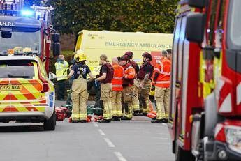 Manchester attacco con coltello davanti a una sinagoga