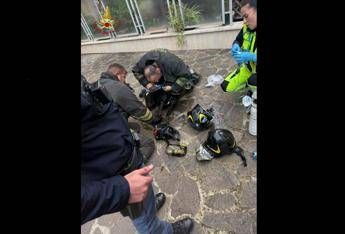 Roma incendio in palazzina a Torrevecchia morta 91enne gravissima la figlia Roma incendio in palazzina a Torrevecchia morta 91enne gravissima la figlia