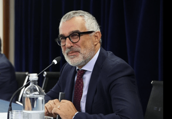Romano InfoCamere Basta faldoni e sportelli tutto gestibile 24 ore su 24 Romano InfoCamere Basta faldoni e sportelli tutto gestibile 24 ore su 24
