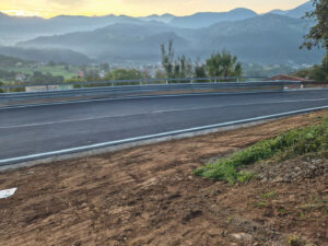 SP 41 OREZZO UN ANNO DOPO LA FRANA RIAPRE LA STRADA