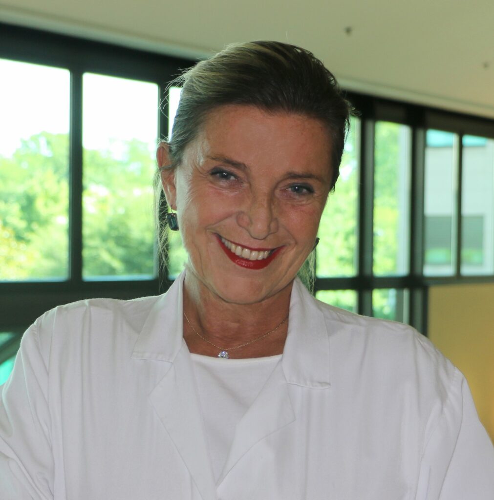 01. Dott.ssa Lidia Rota Vender presidente di ALT 01. Dott.ssa Lidia Rota Vender presidente di ALT