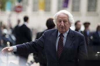 Addio a Giorgio Forattini il re della satira con le vignette in prima pagina