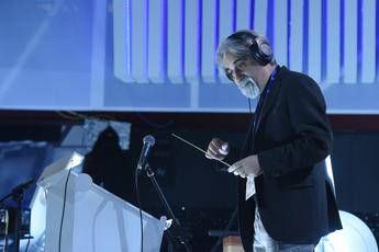 Addio a Peppe Vessicchio il Maestro per antonomasia tra Sanremo e tv