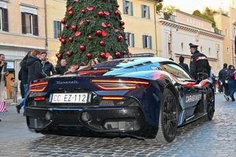 Ai Carabinieri nuova Maserati per trasporti sanitari urgenti Luongo Sempre pronti a intervenire Ai Carabinieri nuova Maserati per trasporti sanitari urgenti Luongo Sempre pronti a intervenire