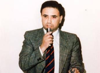 AllUniversita Luigi Vanvitelli statua dedicata al giudice Rosario Livatino