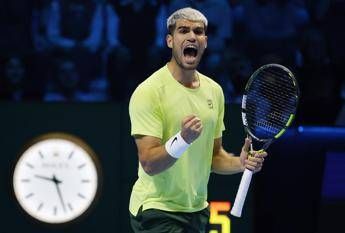Atp Finals oggi semifinale Alcaraz Auger Aliassime orario precedenti e dove vederla Atp Finals oggi semifinale Alcaraz Auger Aliassime orario precedenti e dove vederla