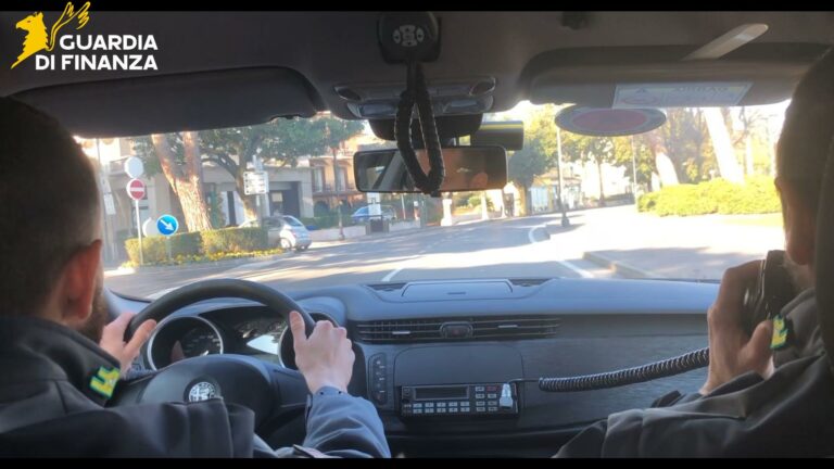 BRESCIA – Blitz della Guardia di Finanza scoperti evasori false attivita di massaggi e lavoratori in nero BRESCIA – Blitz della Guardia di Finanza scoperti evasori false attivita di massaggi e lavoratori in nero