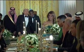 Cristiano Ronaldo a cena con Trump alla Casa Bianca Il Video Cristiano Ronaldo a cena con Trump alla Casa Bianca Il Video
