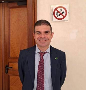 Fumo Di Maio Aiom con aumento prezzo sigarette piu soldi per Ssn e prevenzione Fumo Di Maio Aiom con aumento prezzo sigarette piu soldi per Ssn e prevenzione